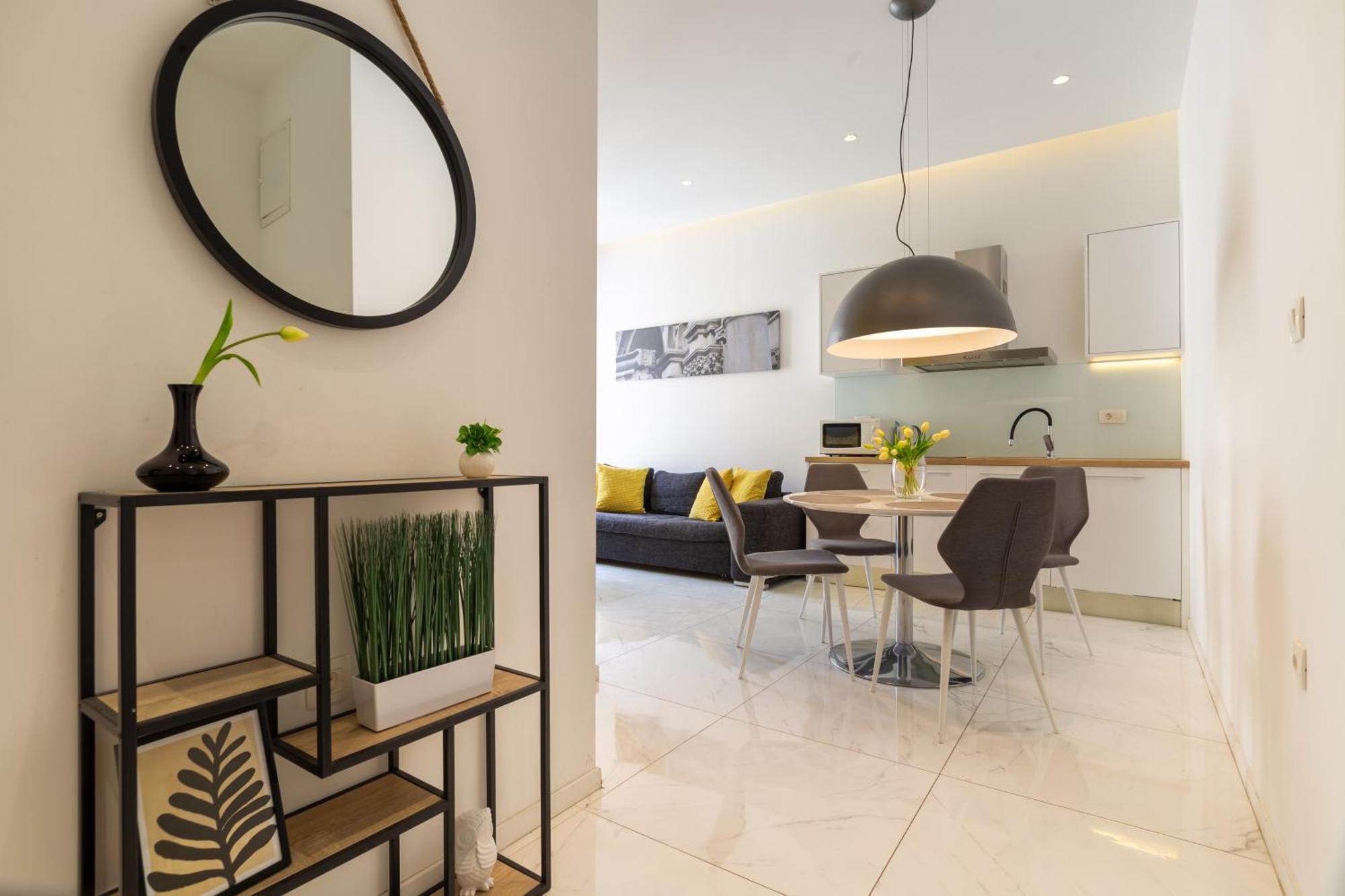 Apartments & Rooms Graso Apartma