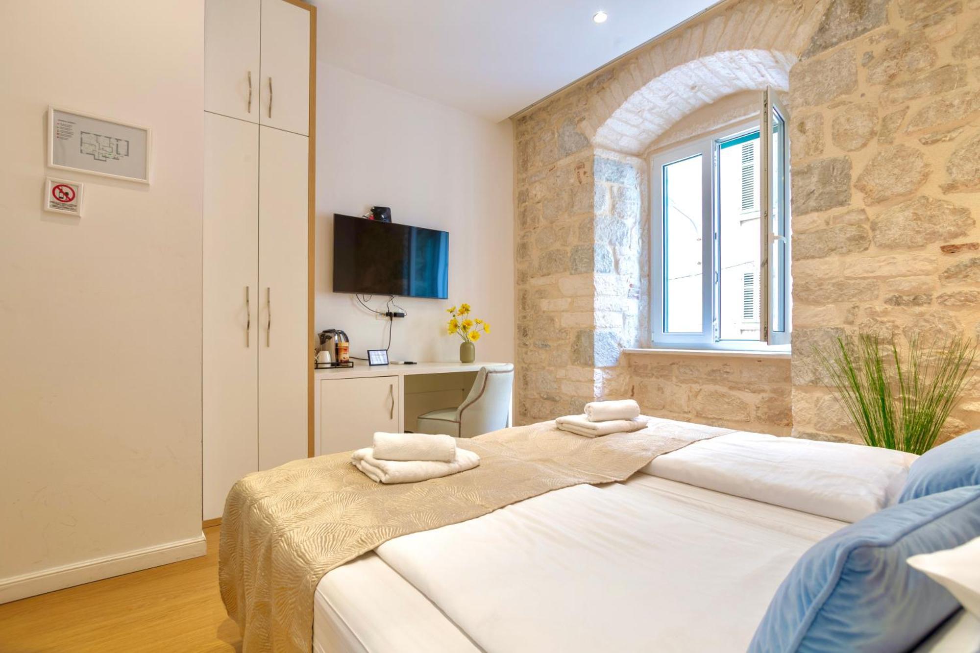 Apartma Apartments & Rooms Graso *